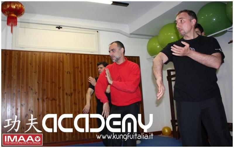 Kung Fu Academy Italia di Sifu Salvatore Mezzone Wing Tjun Ving Tsun Chun cinene artimarziali tradizionali e sport da combattimento Caserta accademia nazionale (1)